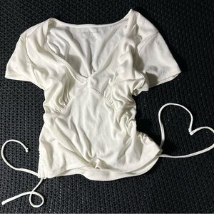 American Eagle Soft Side Cinched White Cropped Tee